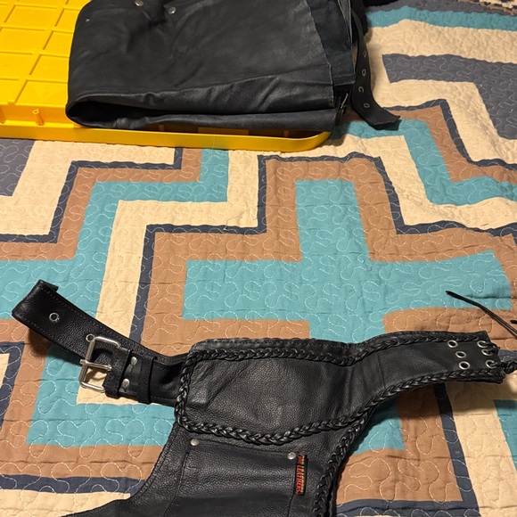 Hot Leather Women’s Large Leather Jacket with matching chaps - Picture 7 of 15